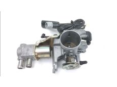 Corps d'injection gauche