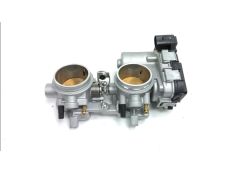 Corps d'injection gauche