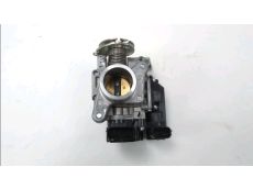 Corps d'injection gauche