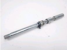 Axe de roue avant
