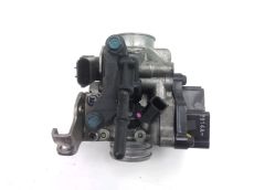 Corps d'injection droit