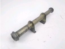 Axe de roue arriere