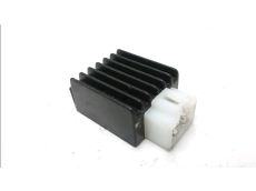 Regulateur de tension