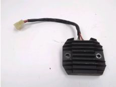 Regulateur de tension