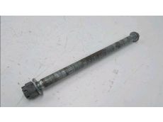 Axe de roue arriere