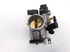 Corps d'injection gauche