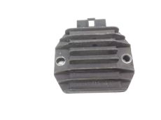 Regulateur de tension