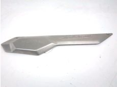 Cache lateral gauche