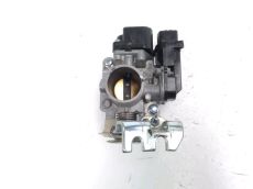 Corps d'injection gauche