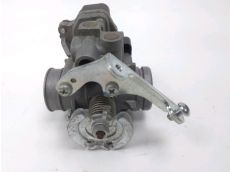 Corps d'injection gauche