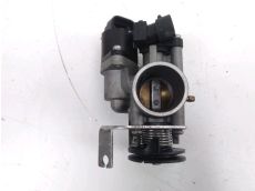 Corps d'injection droit