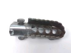 Repose pieds avant droit