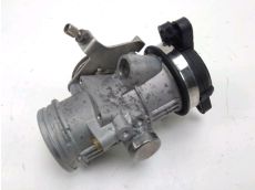 Corps d'injection droit