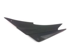 Cache lateral gauche