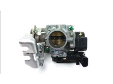 Corps d'injection gauche