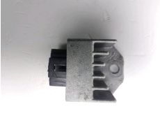 Regulateur de tension