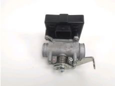 Corps d'injection gauche