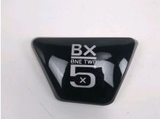 Cache lateral gauche