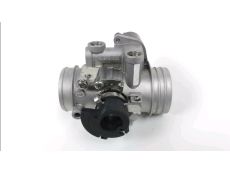 Corps d'injection gauche