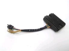 Regulateur de tension