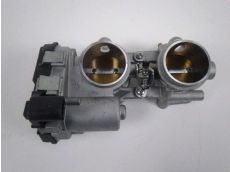 Corps d'injection droit