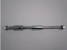 Axe de roue arriere