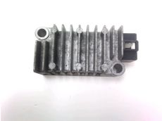 Regulateur de tension