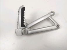 Platine et repose pieds arriere droit