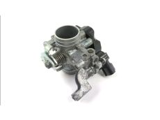 Corps d'injection gauche