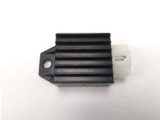 Regulateur de tension