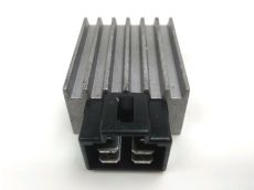 Regulateur de tension