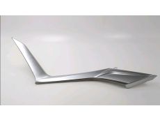 Cache lateral gauche