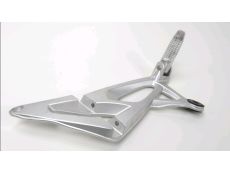 Platine et repose pieds arriere droit