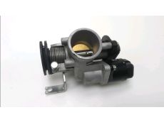 Corps d'injection gauche