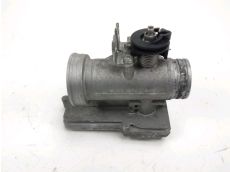 Corps d'injection gauche