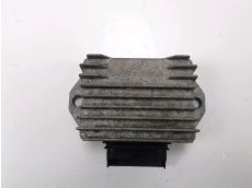 Regulateur de tension