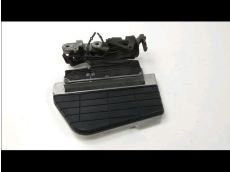 Platine et repose pieds arriere gauche