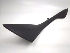 Cache lateral gauche