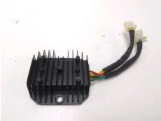 Regulateur de tension