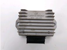 Regulateur de tension