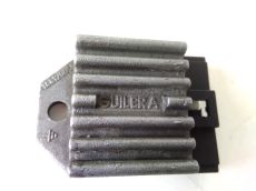 Regulateur de tension