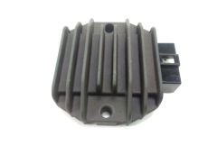 Regulateur de tension
