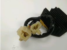 Regulateur de tension