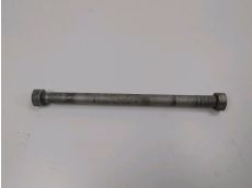 Axe de roue arriere