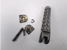 Repose pieds arriere droit