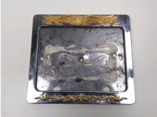 Support de plaque et eclairage