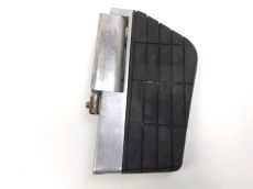 Repose pieds arriere droit