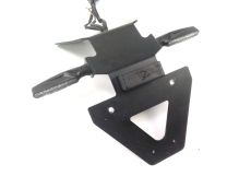 Support de plaque et eclairage