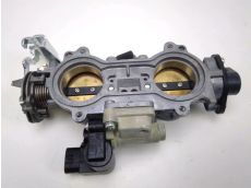 Corps d'injection droit