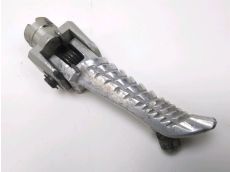 Repose pieds avant droit